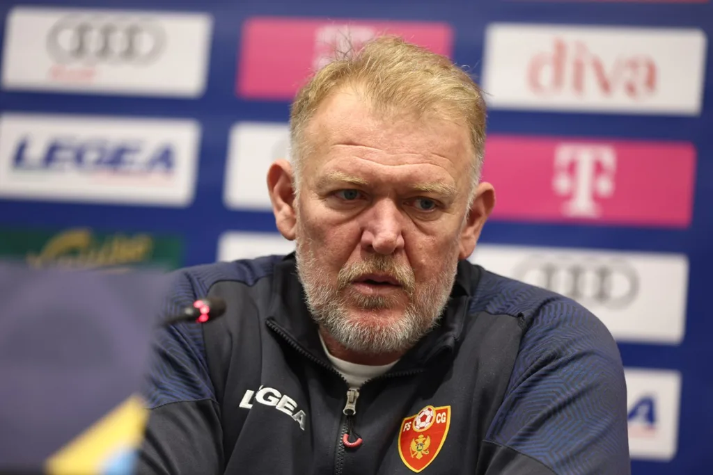 Prosinečki odlazi, Vučinić novi selektor Crne Gore