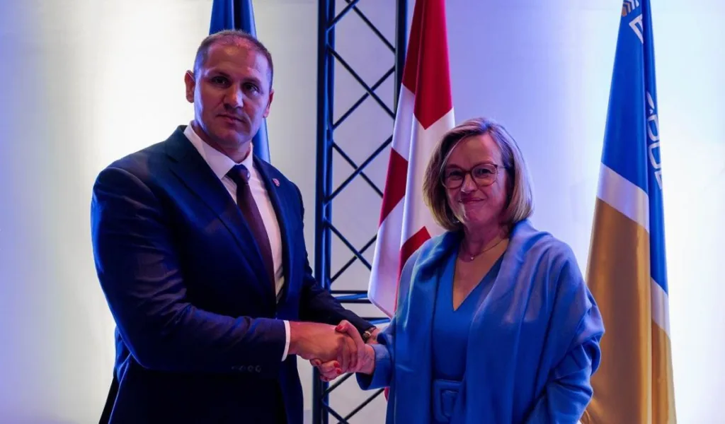 Šćepanović u sjedištu Europola sa De Bol: Puna podrška Upravi policije u daljem jačanju bezbjednosnih politika i borbi protiv kriminala