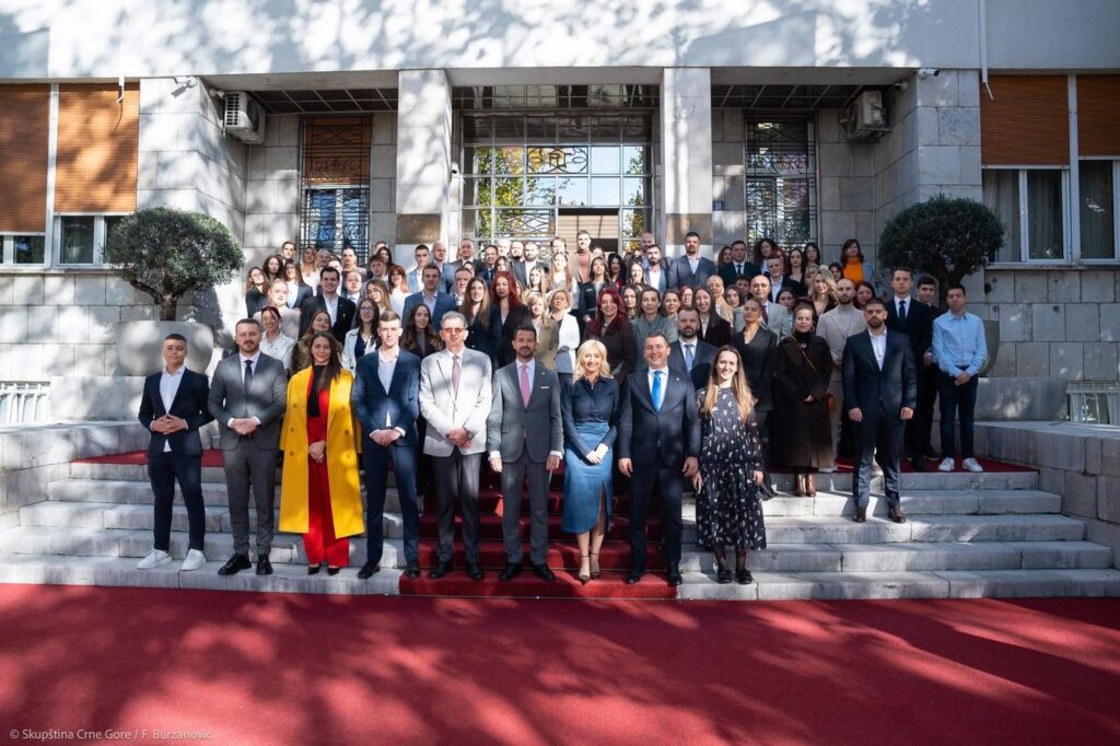 Dukaj na trećem zasijedanju Omladinskog parlamenta: “Vrijeme je da mladi preuzmu aktivnu ulogu u kreiranju budućnosti”