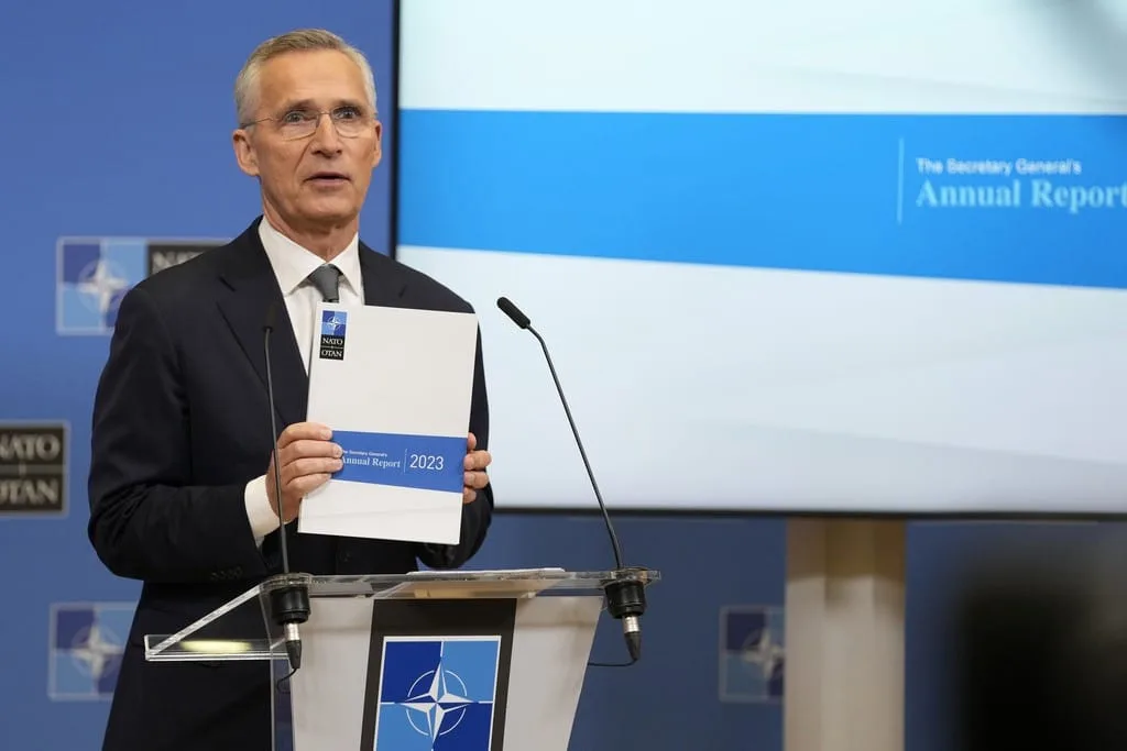 Stoltenberg: Zelenski me molio da NATO preduzme mjere kao u BiH
