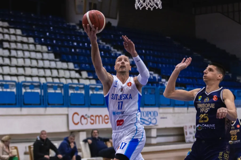 Sutjeska u neizvjesnoj završnici savladala Primorje