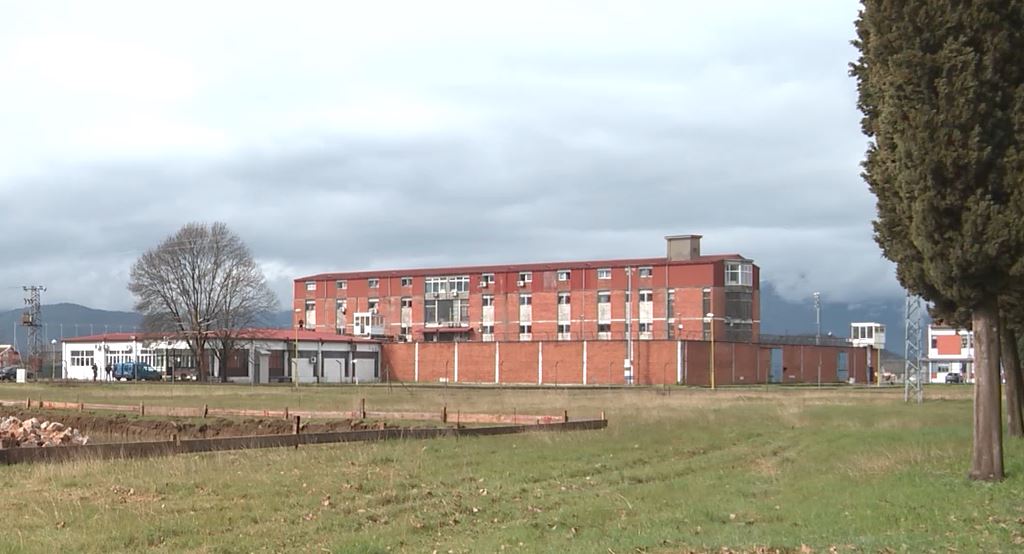 Od početka godine u UIKS-u obavljena 1.292 pretresa: Zaplijenjena 62 telefona, bodeži, tablete…