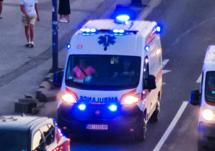 Ub: Autobus sletio sa puta