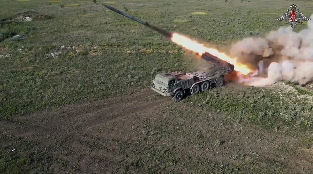 Sikorski: Samo jedna zemlja može da Rusiji nametne prekid vatre u Ukrajini