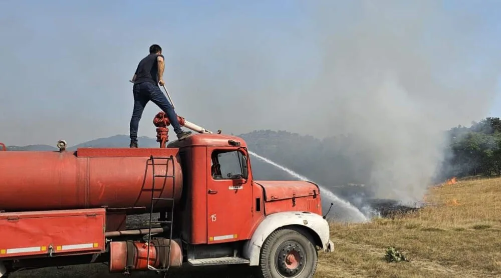 Bojanović: Nema aktivnih požara, dežurne ekipe su u Kučima, Doljanima i u Piperima