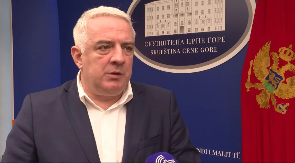 Vučurović: Aktuelna vlast će sigurno opstati do narednih izbora