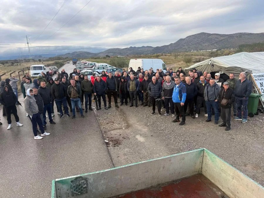 Mještani čekaju inspekciju u Botunu zbog šatora