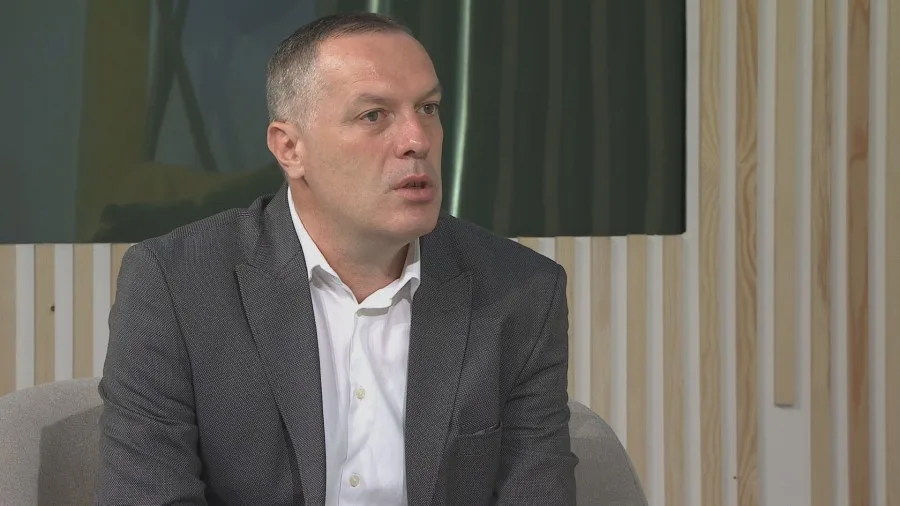 Božović: Čeka nas vruća jesen, moguća obustava nastave