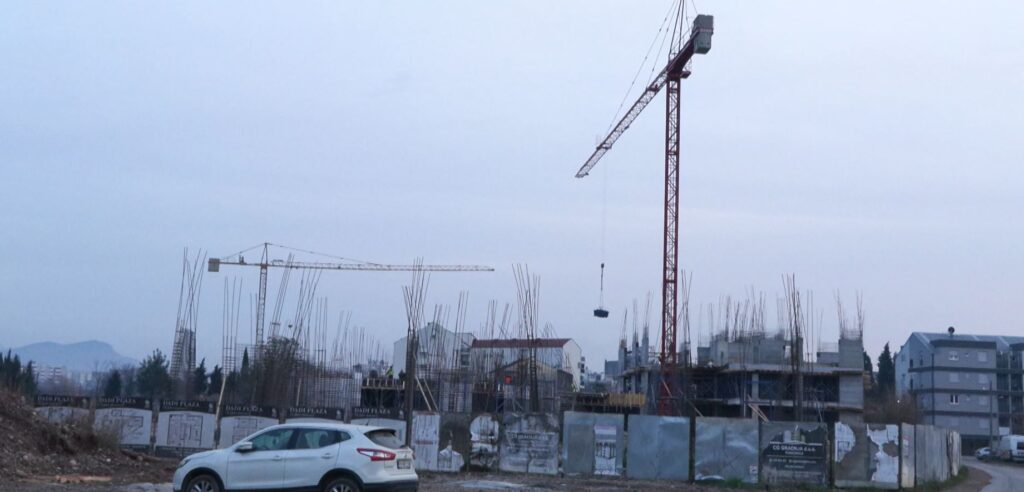 (VIDEO) Mještani ulice na Zabjelu se suočavaju sa problemima oko DUP-a: “Ozbiljno narušavanja kvaliteta života”