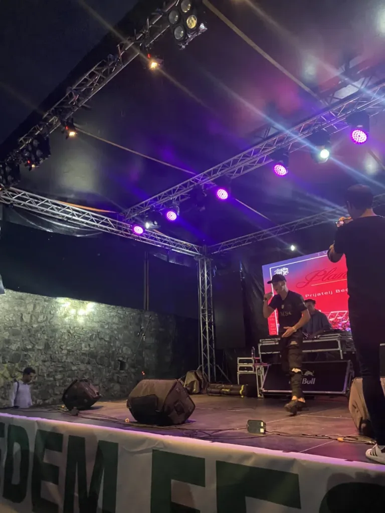 Zbog loših vremenskih uslova prekinuto prvo veče Bedem festa