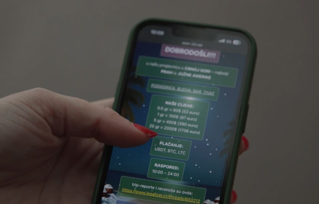 Zabrinjavajući oglasi u centru Podgorice: Jednim klikom do kokaina