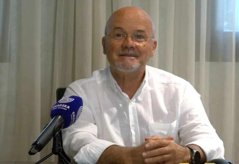 (VIDEO) Kostić: Vladini stanovi po povoljnim uslovima će pomoći građanima, a državi dovesti investicije