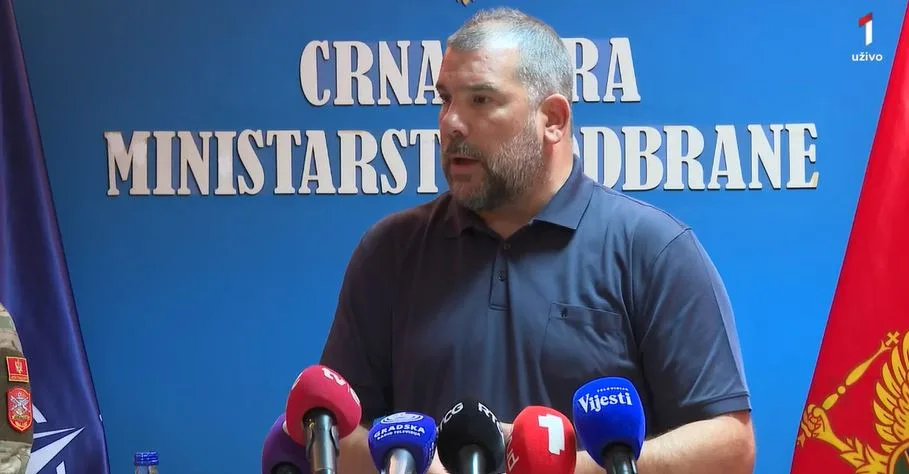 Gusti dim smanjio vidljivost terena što je dovelo do nesreće u kojoj je stradao vojnik