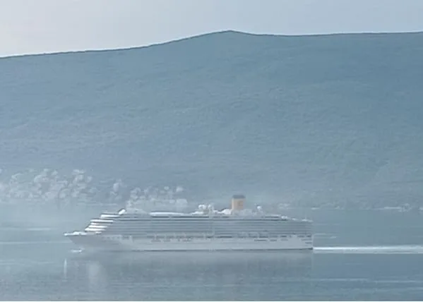 Seven seas navigator uplovio u Kotor