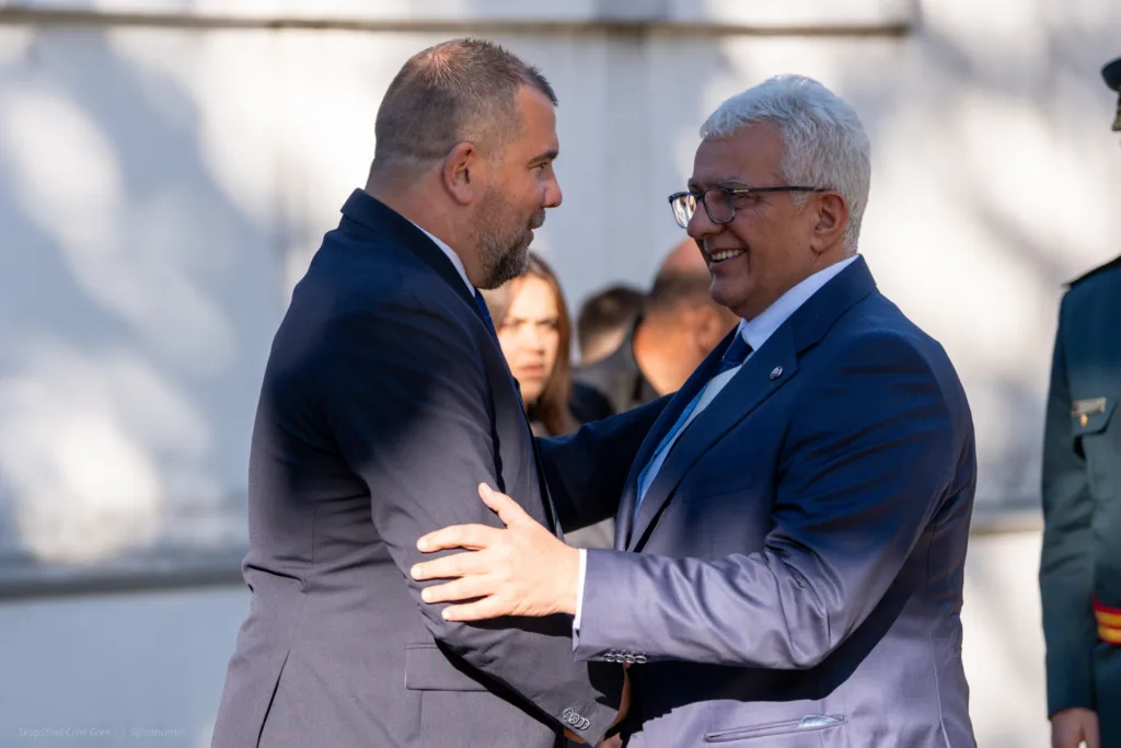 Mandić: U srcima vojnika odjekuju slavni juriši predaka