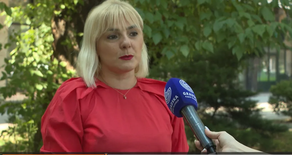 Svako četvrto dijete u riziku od siromaštva; Jovović: Donacija besplatnog školskog pribora počela 1. jula i traje do 31. avgusta