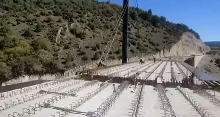 Postavljen prvi most na putu Vrulja – Mijakovići, završetak radova se očekuje do kraja oktobra