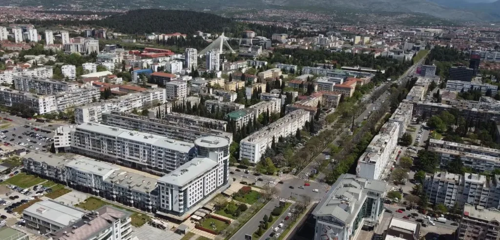 (VIDEO) Uprkos velikom broju visokoškolaca, 8.149 građana je nepismeno