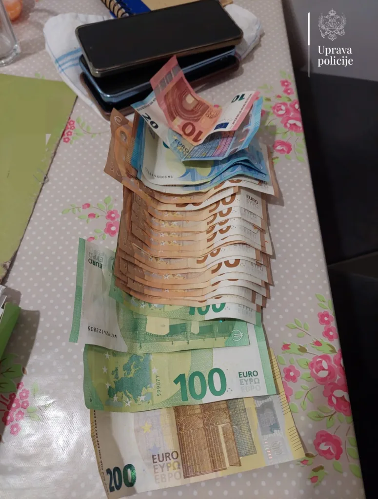 Ulcinj: Protjerane tri Kineskinje zbog prostitucije, u stanu pronađen novac u različitim valutama