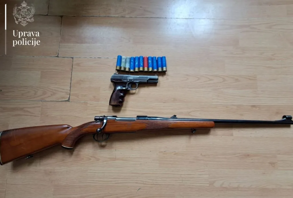 Plavljanin uhapšen zbog nezakonitog lova i ilegalnog posjedovanja oružja i municije