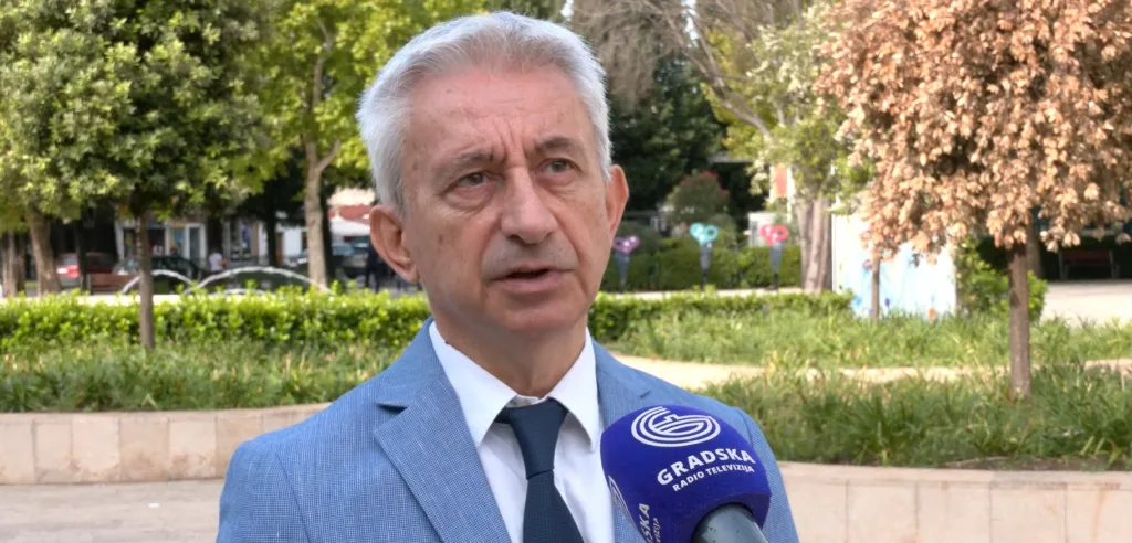 (VIDEO) Pejaković: Nenamjenski gotovinski krediti čine 45 odsto ukupnog zaduženja građana, a stambeni 35 odsto