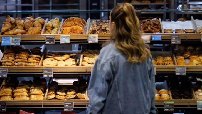 Praznični dani: Promet veći na pumpama, pekarama i kioscima