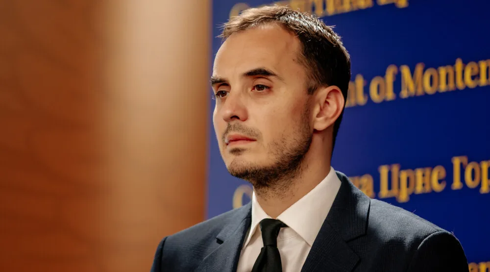 Konatar: Treba nam nova i odgovorna ekonomska politika, a ne bajke i “šarene laže”