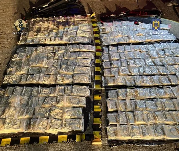 Rumunska policija oduzela oko 66 kilograma kokaina iz kampera
