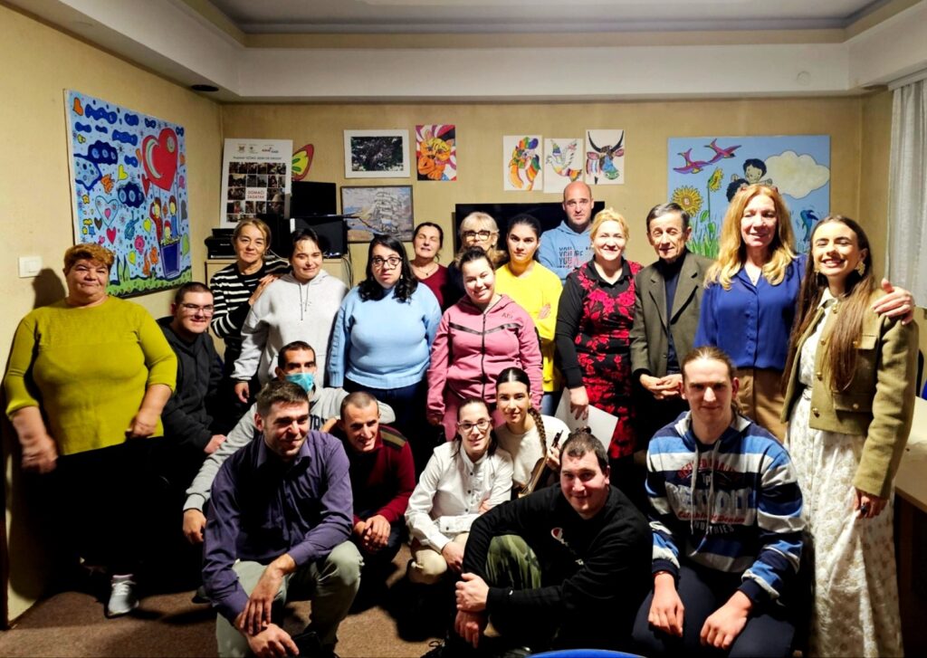 Narodno veselje u NVO “Pružite nam šansu”, Koprivica i prijatelji priredili veče za pamćenje