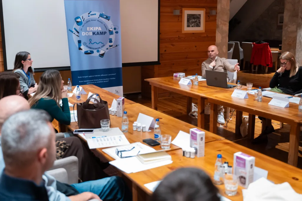 Kamp koji je okupio ljude koji dijele iste brige