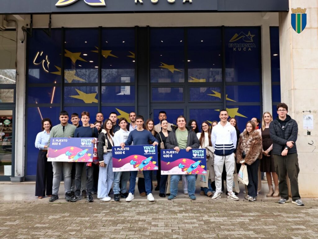 Opština Bar: Proglašeni pobjednici Hakatona “Youth Love Bar 2025”