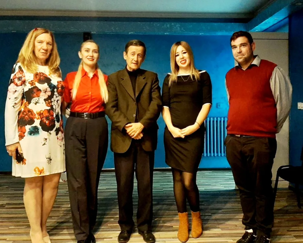 Sinoć u JU “Kakaricka gora” održan muzičko-pjesnički program “Dragan Koprivica i prijatelji”