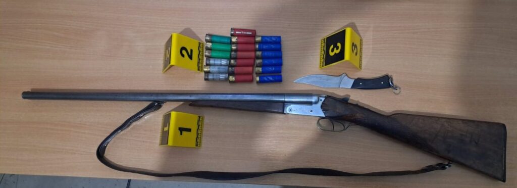 Uhapšen osumnjičeni za nasilje u porodici, oduzeti puška, municija i nož
