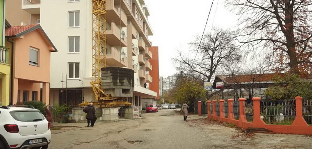 Građani ulice Živka Nikolića, Nikšić: Vladavina prava ne završava na tabli „gradilište“