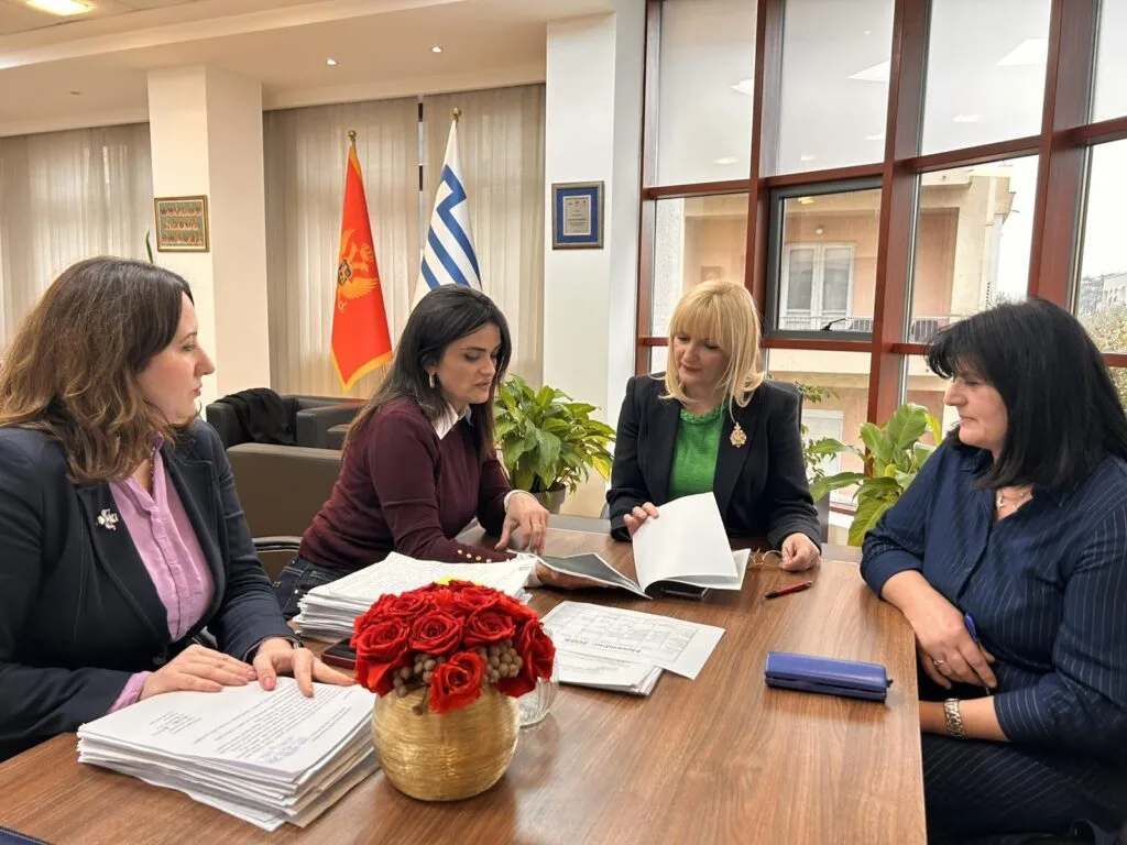 Borovinić Bojović: Nastavljamo da pružamo podršku sugrađankama i sugrađanima koji se nalaze u teškim životnim okolnostima