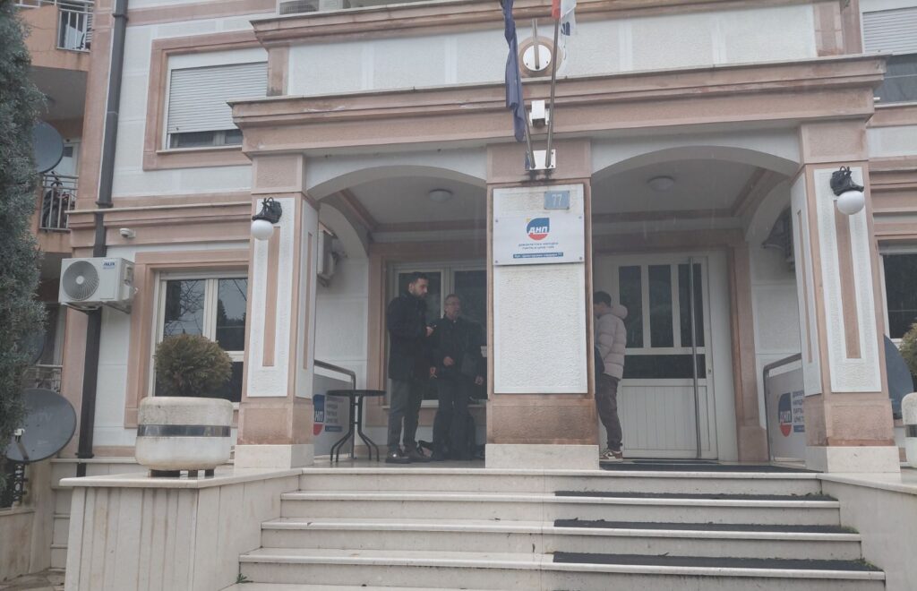 Predsjedništvo DNP-a: Zogović i Vukićević će na prvoj sjednici Vlade tražiti dijalog o referendumu