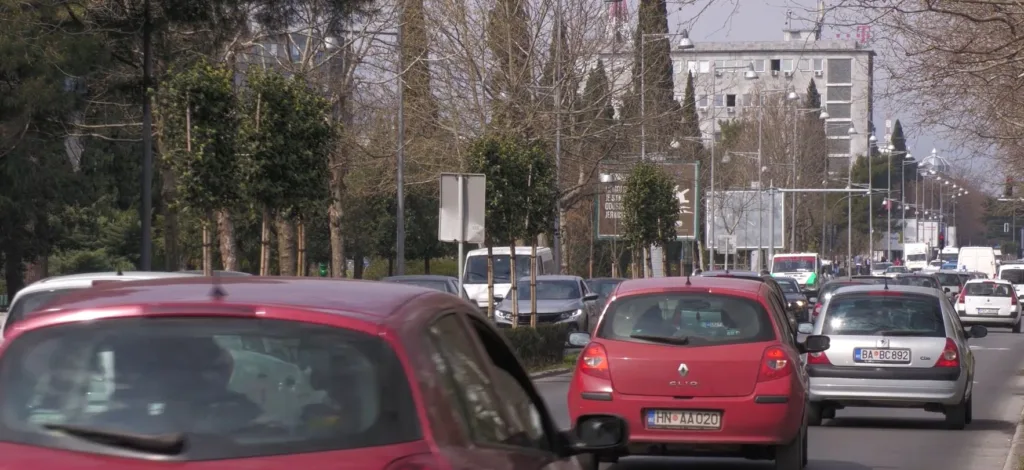 Za vikend uhapšen 71 vozač; evidentirano 67 saobraćajnih nezgoda