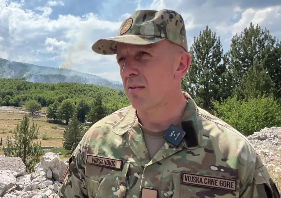 Vuksanović: Situacija teška, pripadnici Vojske u kontinuitetu angažovani